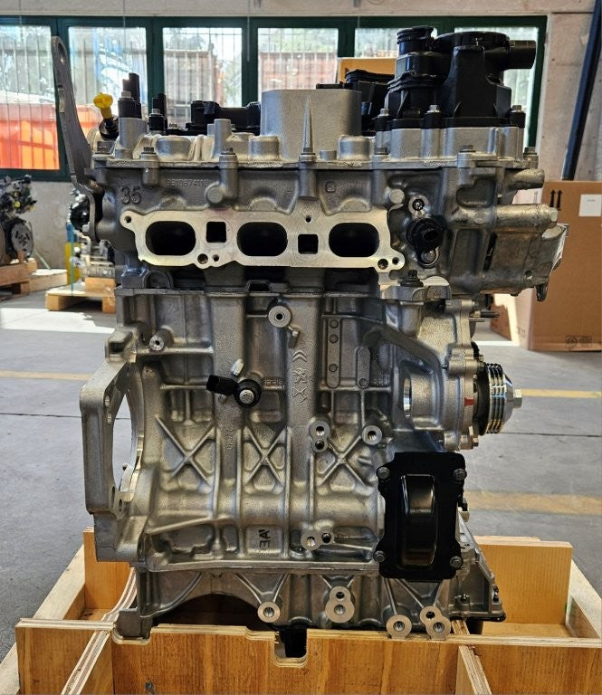 Engine NEW Citroen Opel Peugeot 208 3008 5008 PSA 1.2 12v 3 cil E6 HN05